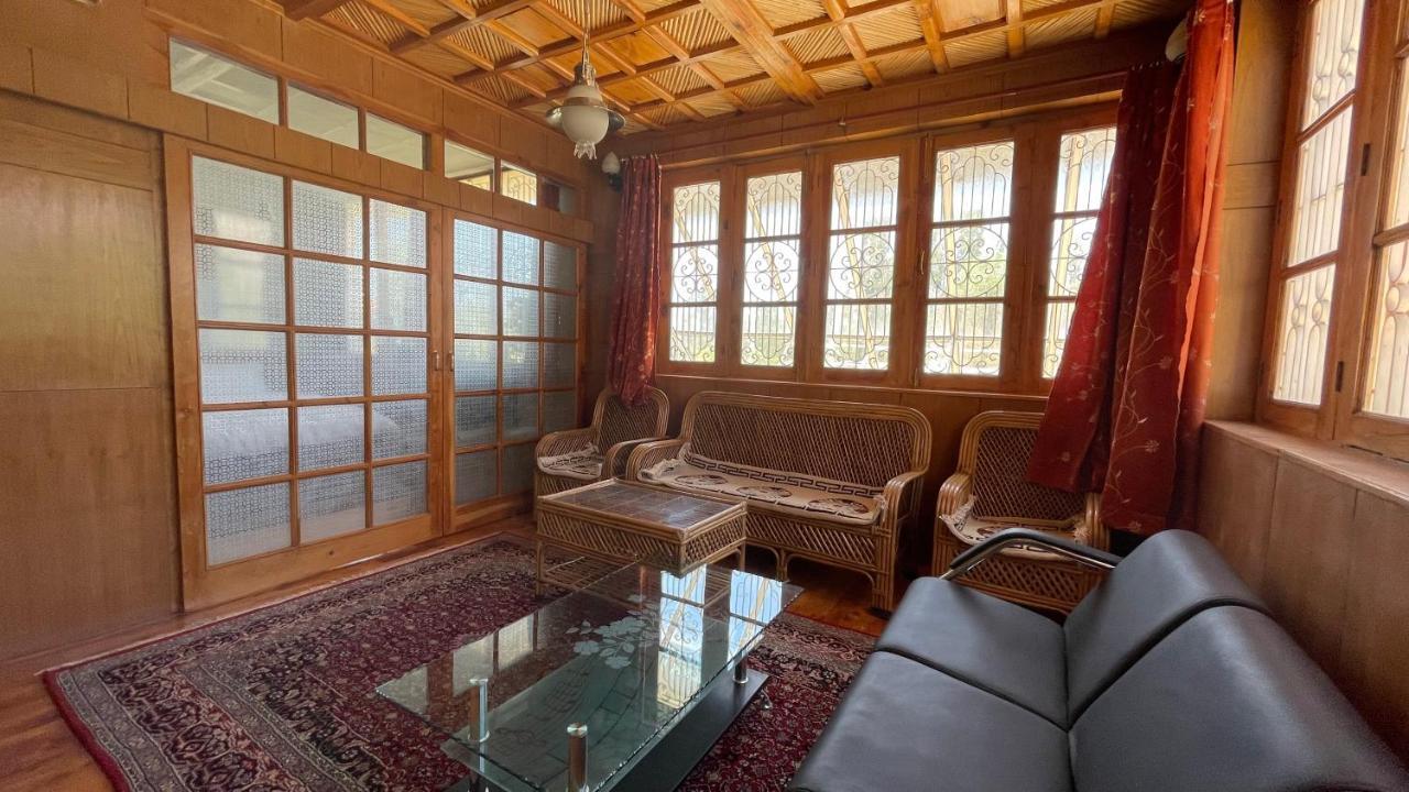The Willow House 레 외부 사진